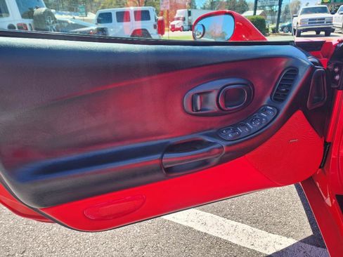 Used 2003 Chevrolet Corvette Base w/ Preferred Equipment Group1 image 14