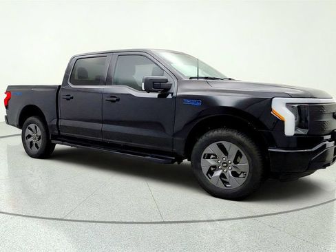 Used 2025 Ford F150 Lightning Flash w/ Max Trailer Tow Package AWD/4WD image 3