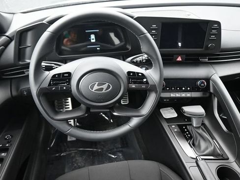 Used 2026 Hyundai Elantra Sport FWD image 14