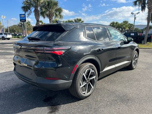 New 2026 Chevrolet Equinox EV LT image 7