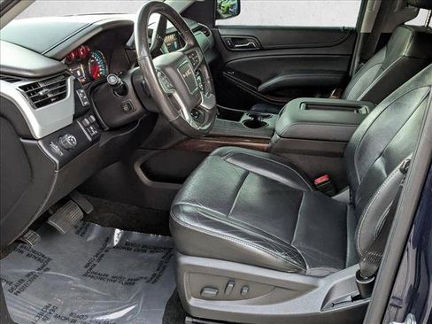 Used 2018 GMC Yukon SLT w/ Premium Edition image 15
