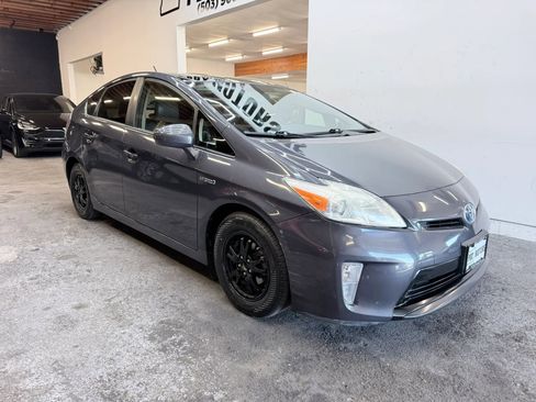 Used 2014 Toyota Prius Four w/ Solar Roof Package image 2