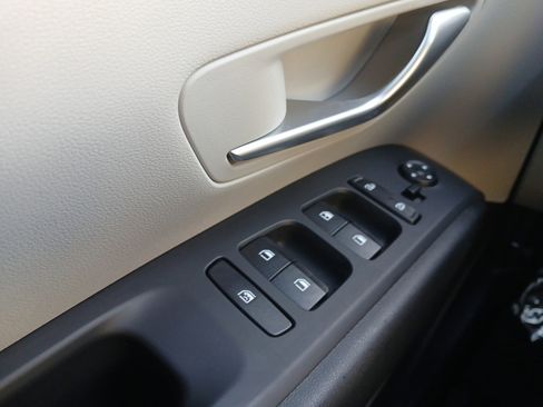 Certified 2023 Hyundai Tucson SE image 17