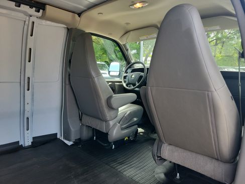Used 2025 Chevrolet Express 2500 Extended w/ Driver Convenience Package RWD image 15
