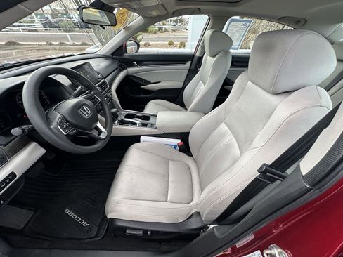 Used 2018 Honda Accord EX image 16