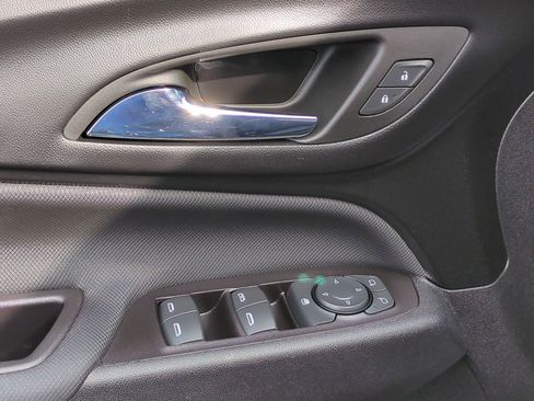 Used 2022 Chevrolet Equinox RS image 23