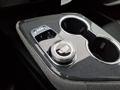 New 2026 Cadillac Optiq Sport 2 image 33