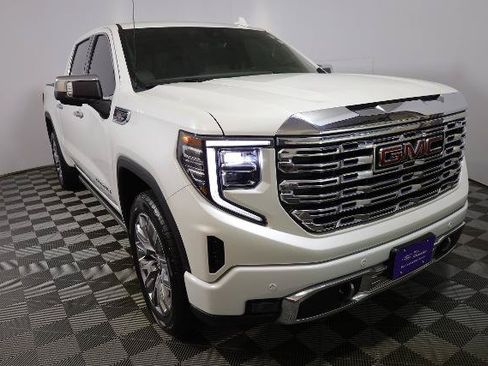 Used 2023 GMC Sierra 1500 Denali AWD/4WD image 5