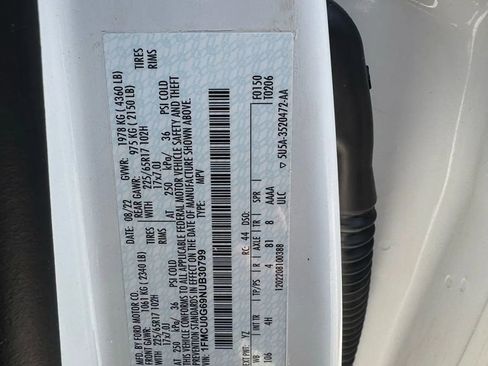 Used 2022 Ford Escape SE image 24