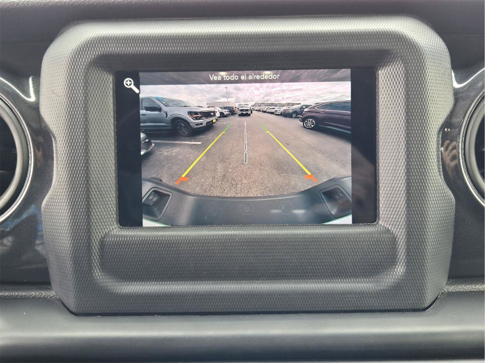 Used 2022 Jeep Gladiator Sport AWD/4WD image 16