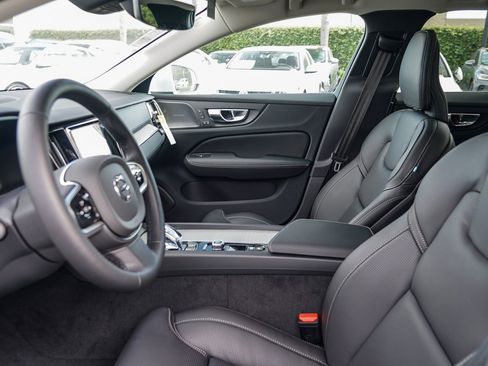 New 2025 Volvo V60 B5 Cross Country Ultra w/ Protection Package Premier image 21