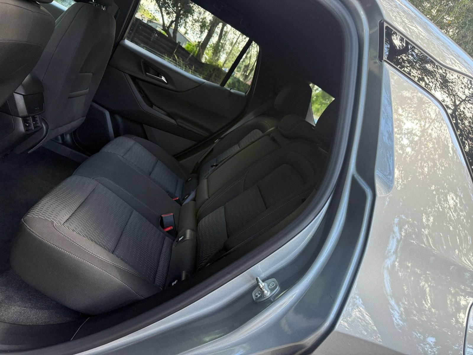 Used 2025 Chevrolet Equinox LT FWD image 22