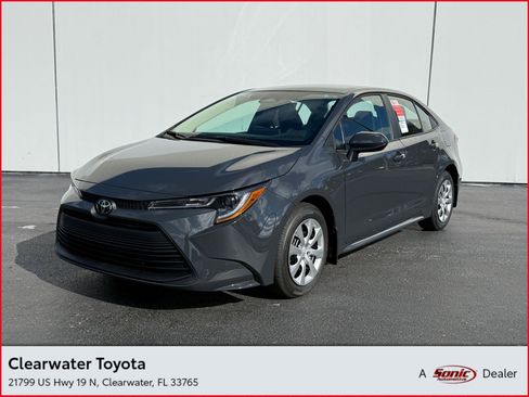 Used 2026 Toyota Corolla LE image 1