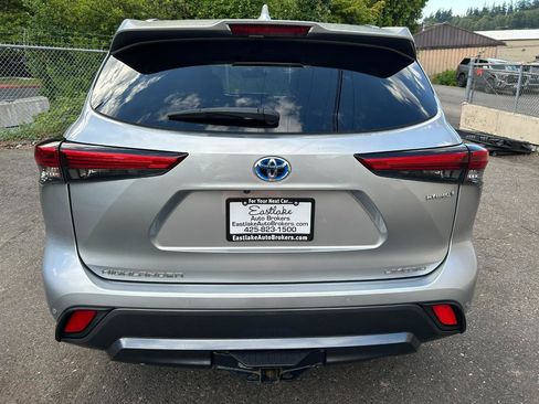Used 2021 Toyota Highlander Limited AWD/4WD image 6
