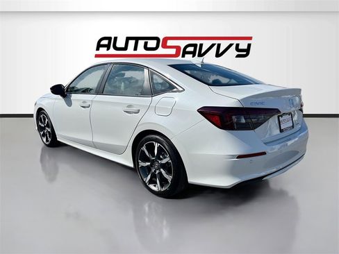 Used 2025 Honda Civic Sport Touring image 5