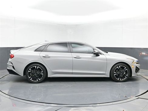 Used 2022 Kia K5 GT-Line image 11