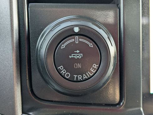 Used 2022 Ford F150 Lariat w/ Tow Technology Package image 25