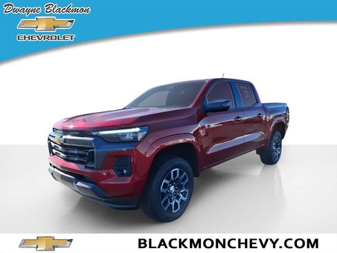 Used 2023 Chevrolet Colorado LT w/ LT Convenience Package III image 7