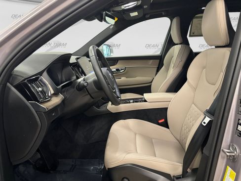 Used 2026 Volvo XC90 B6 Plus AWD/4WD image 9