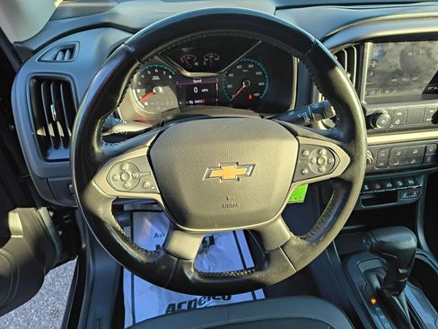 Used 2021 Chevrolet Colorado Z71 AWD/4WD image 14