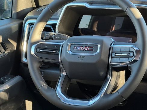 New 2026 GMC Canyon Elevation w/ Convenience Package image 11