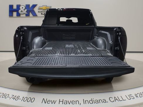 Used 2022 RAM 1500 Classic Warlock AWD/4WD image 25