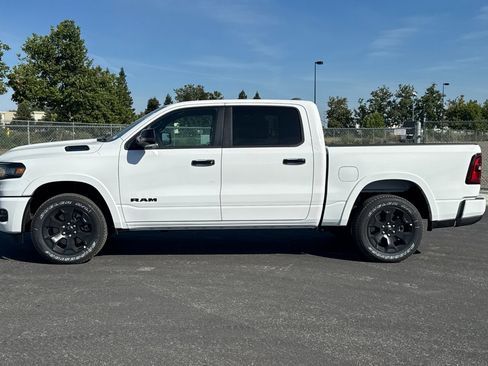 New 2026 RAM 1500 4x4 Crew Cab image 6