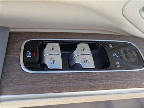 Used 2023 Mercedes-Benz EQS 450+ Sedan image 7