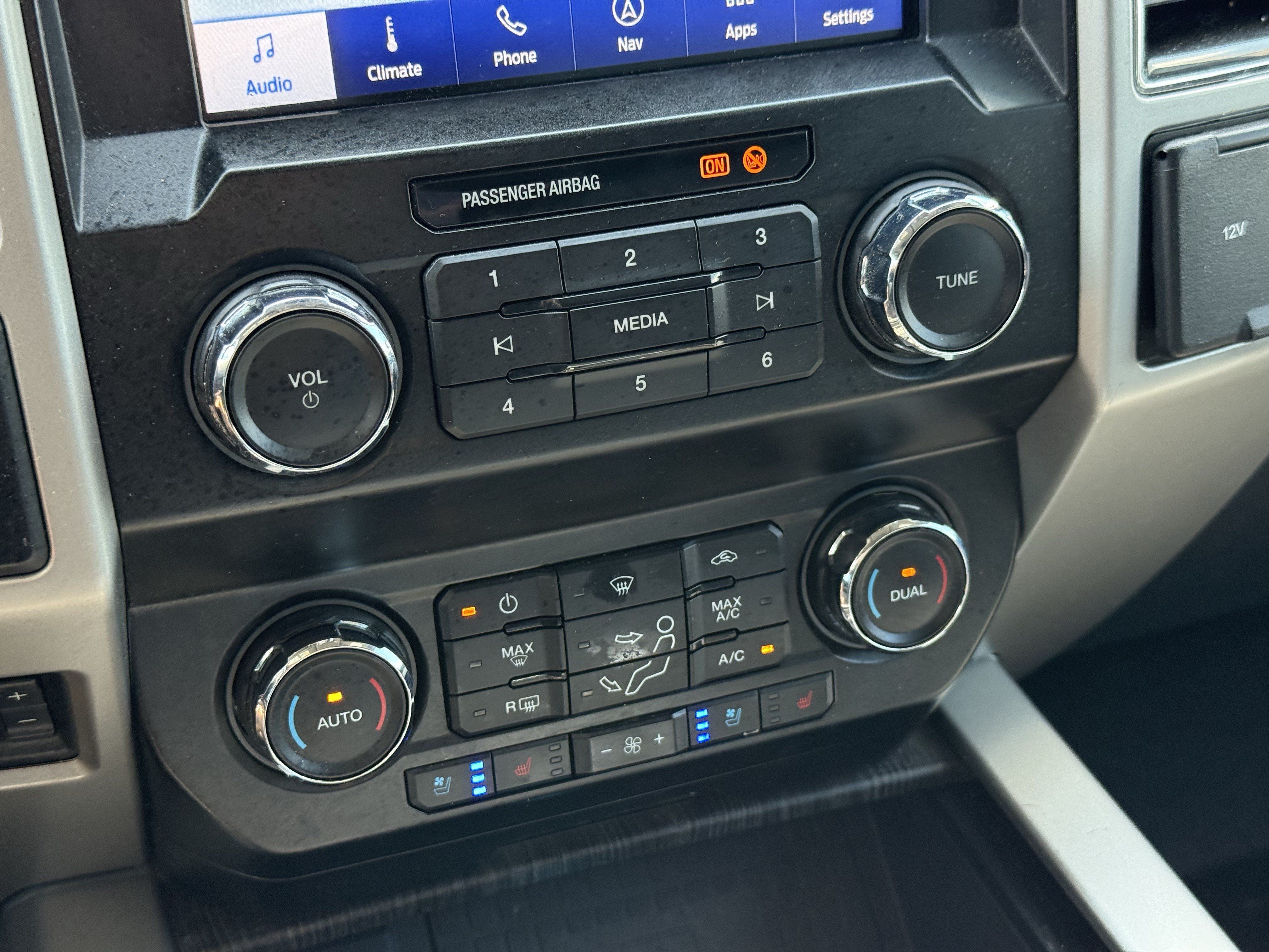 Used 2020 Ford F250 Lariat AWD/4WD image 22