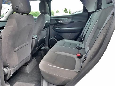 Used 2022 Chevrolet TrailBlazer LS FWD image 17