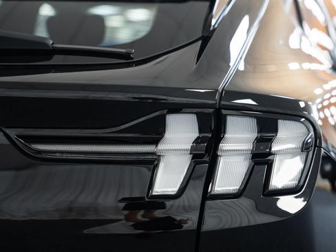 Certified 2025 Ford Mustang Mach-E Premium AWD/4WD image 7