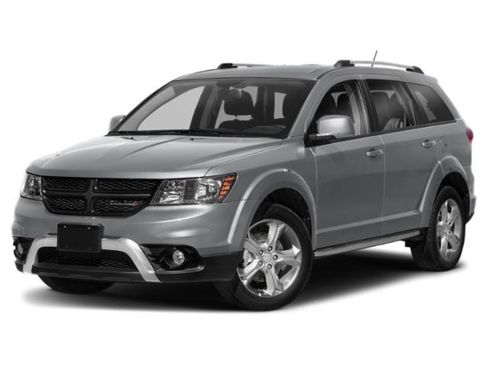 Used 2019 Dodge Journey Crossroad FWD image 1