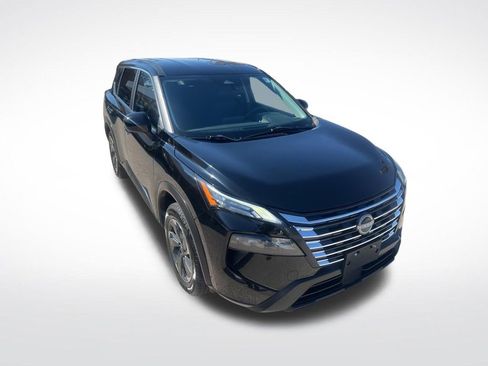 Used 2024 Nissan Rogue SV image 38