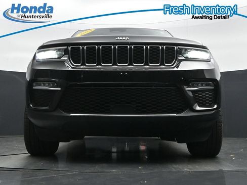 Used 2023 Jeep Grand Cherokee Limited RWD image 35