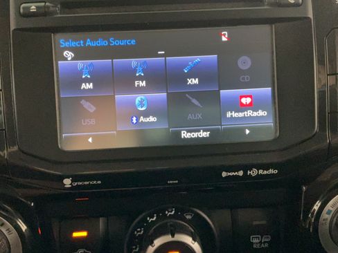 Used 2018 Toyota 4Runner TRD Off-Road w/ TRD Performance Package AWD/4WD image 11
