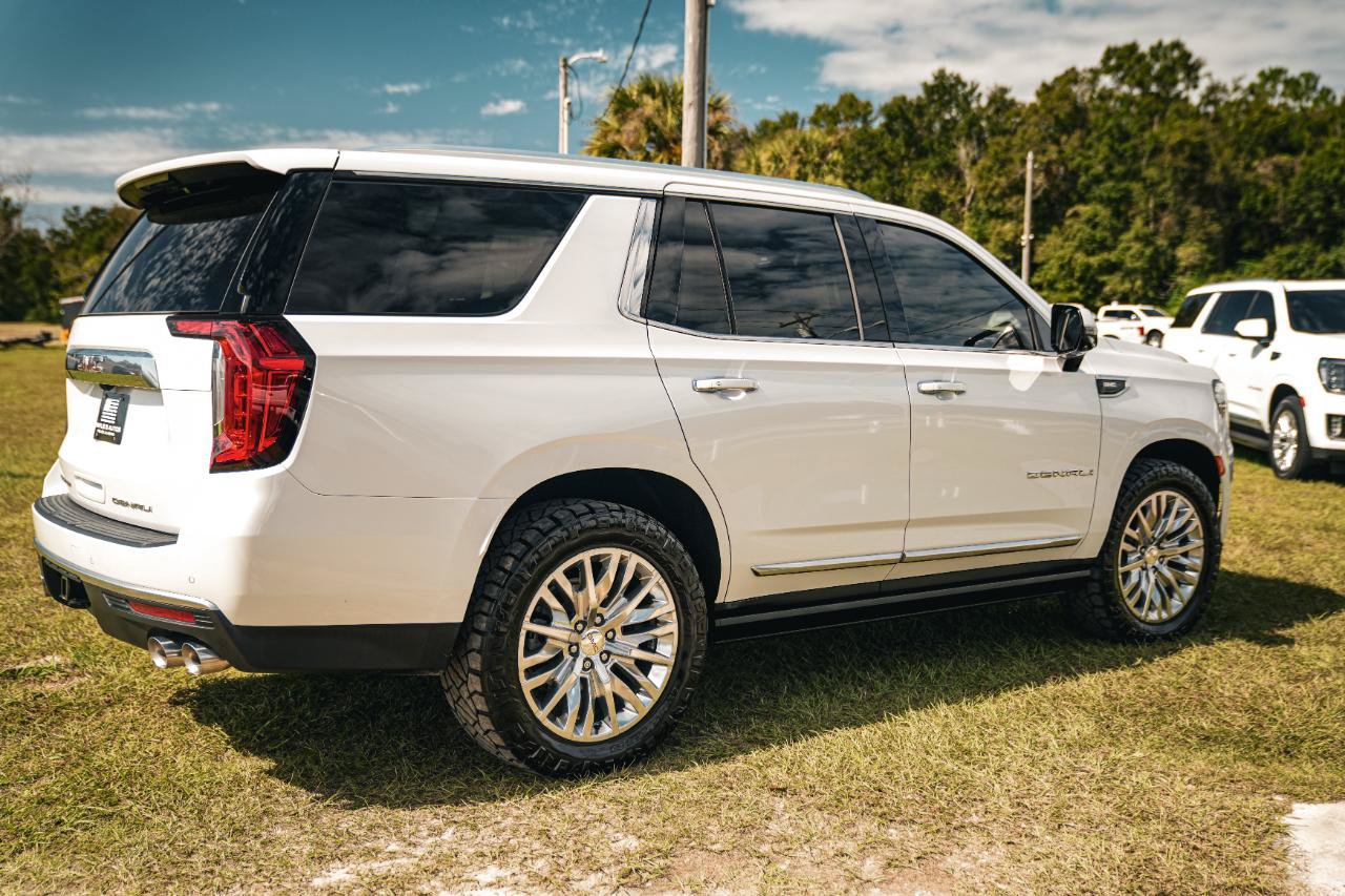 Used 2023 GMC Yukon Denali AWD/4WD image 6