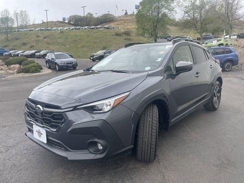 Used 2024 Subaru Crosstrek 2.0i Premium w/ Popular Package #3 image 3