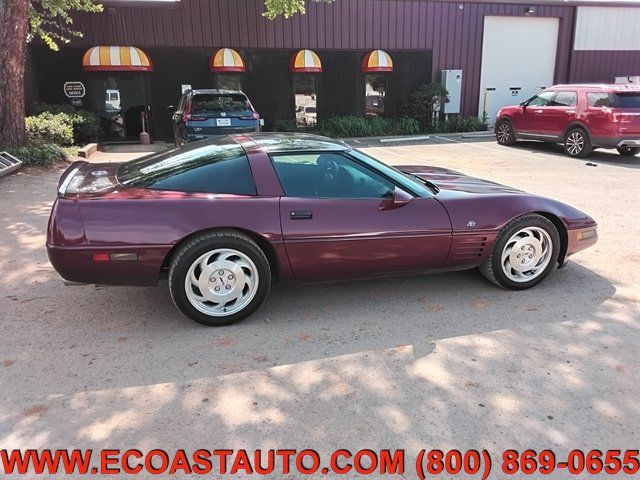 Used 1993 Chevrolet Corvette Coupe RWD image 2