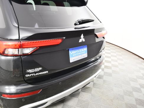 Used 2024 Mitsubishi Outlander SEL AWD/4WD image 15
