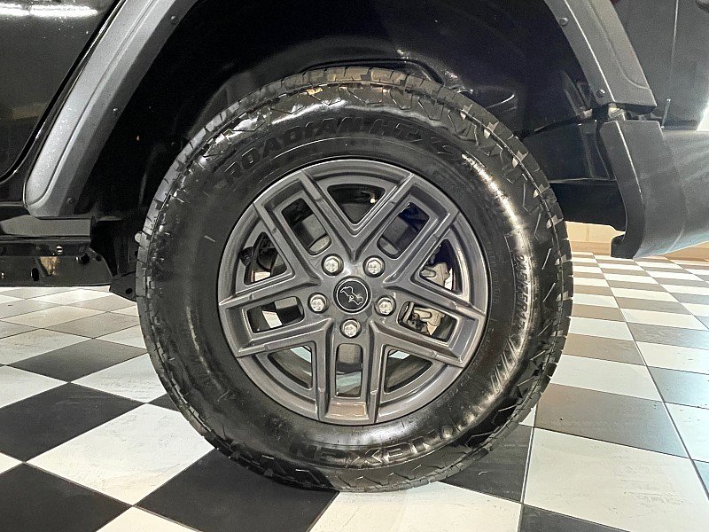 Used 2025 Jeep Wrangler Unlimited Sport AWD/4WD image 7