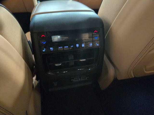 Certified 2024 Jeep Grand Cherokee Summit AWD/4WD image 16