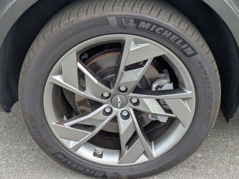 Used 2025 Genesis Electrified GV70 Advanced image 11