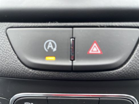 Used 2024 Chevrolet Equinox LT w/ LPO, Floor Liner Package image 30