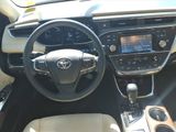 Used 2018 Toyota Avalon XLE Premium image 4