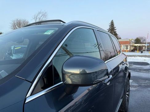 Certified 2025 Volvo XC90 B6 Core image 11