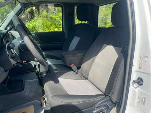 Used 2011 Ford Ranger XLT image 12