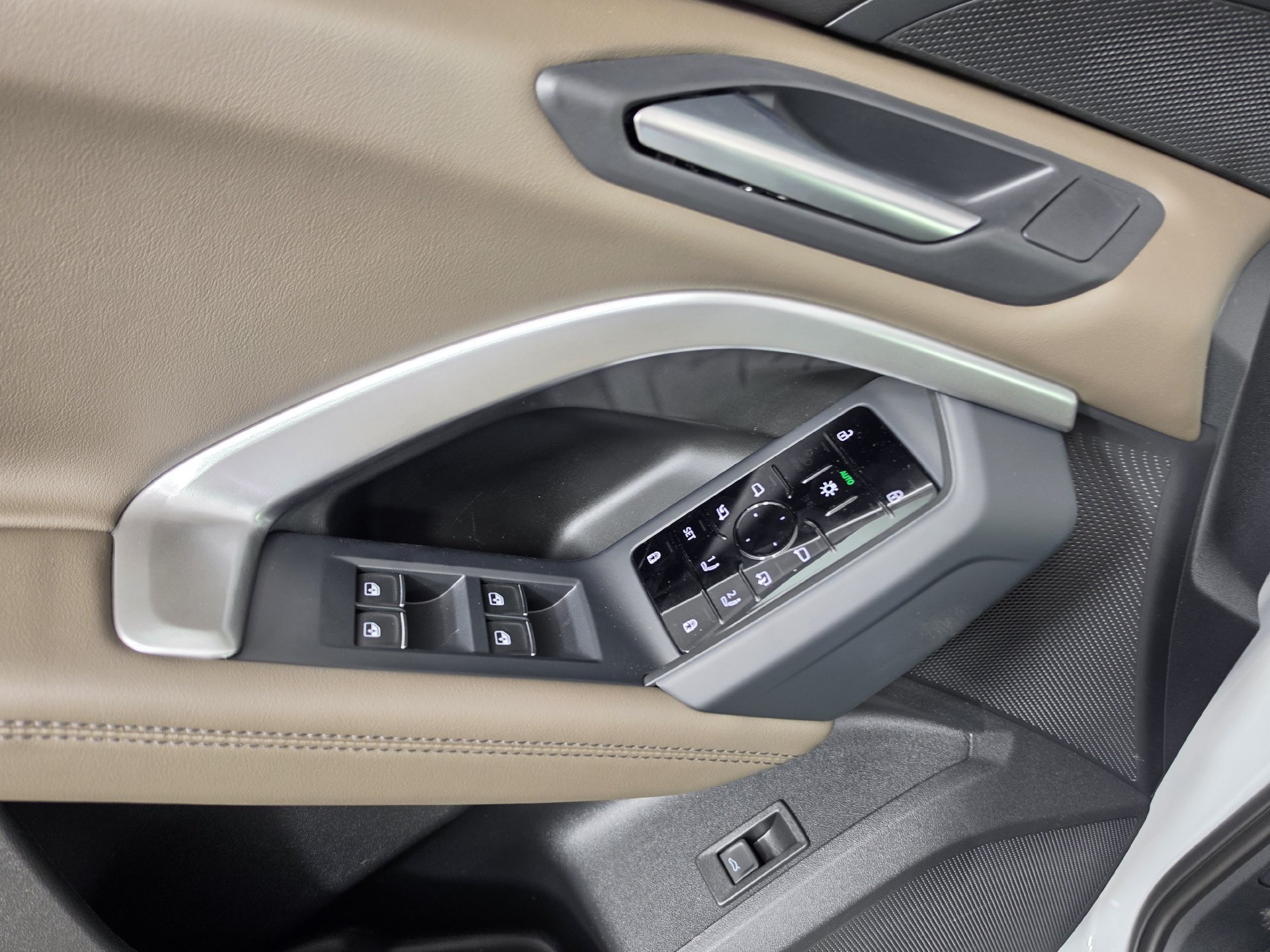 New 2026 Audi Q5 Premium AWD/4WD image 17
