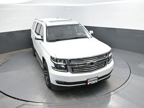 Used 2018 Chevrolet Suburban Premier AWD/4WD image 48