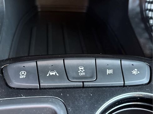 Certified 2023 Chevrolet TrailBlazer LT w/ Convenience Package FWD image 18