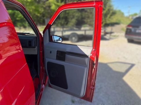 Used 1990 Chevrolet Astro RWD image 21